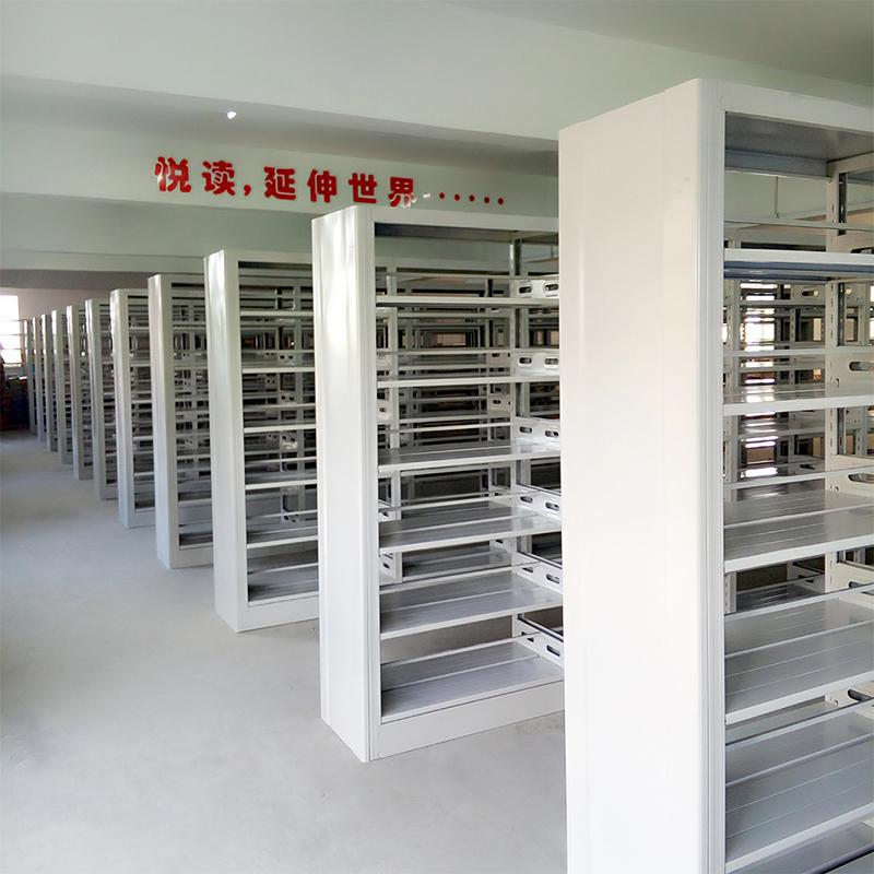 图书馆书架
